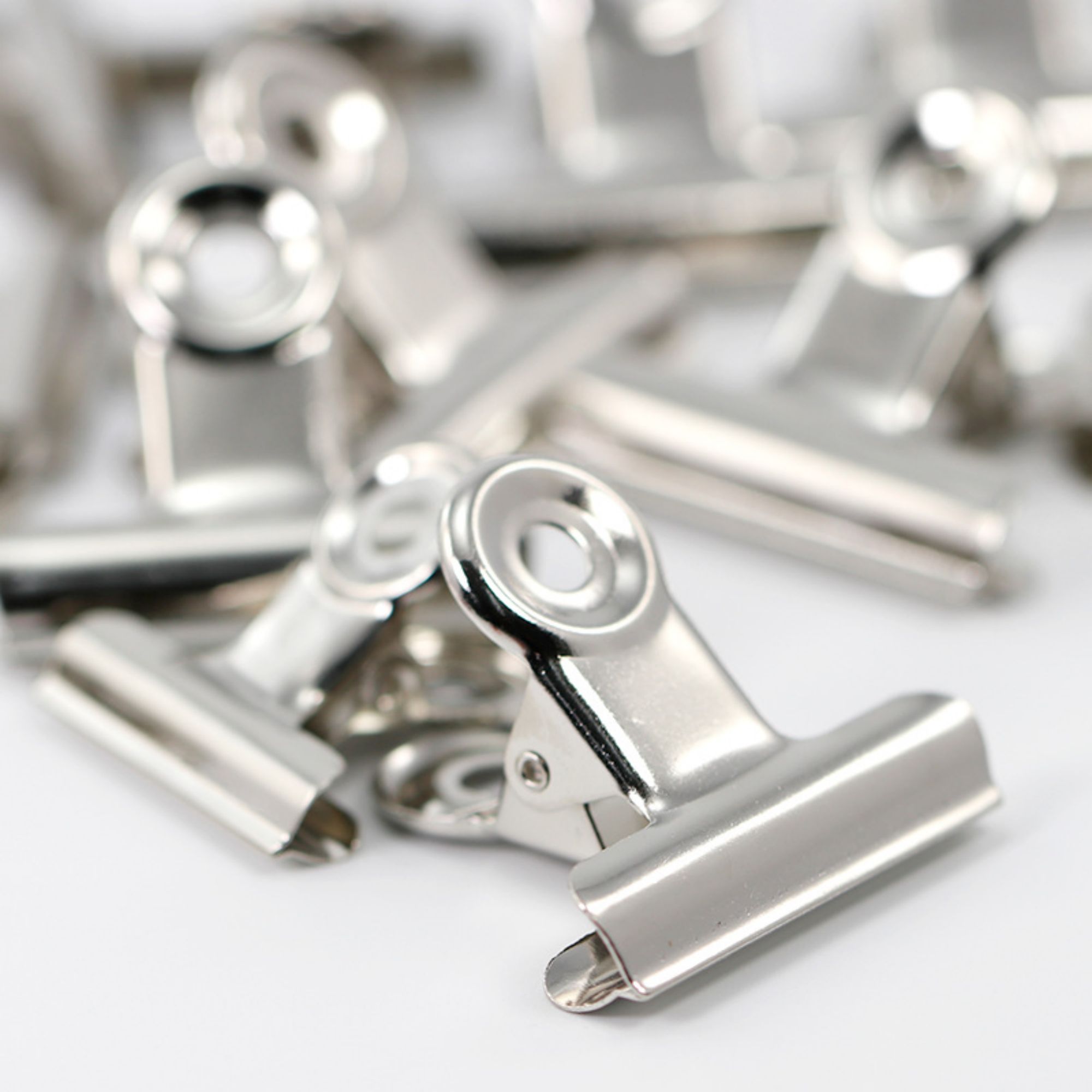 1 Inch Stainless Steel Chip Clip 2