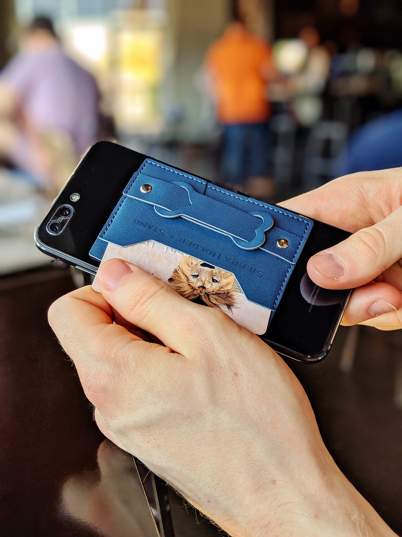 Sierra Card Holder + Phone Stand 3
