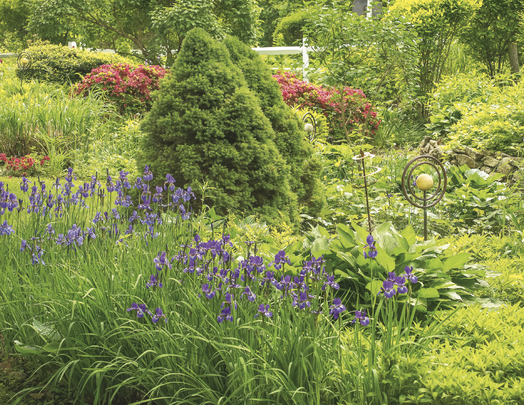 Good Value™ Garden Walk - Stapled Calendar 29