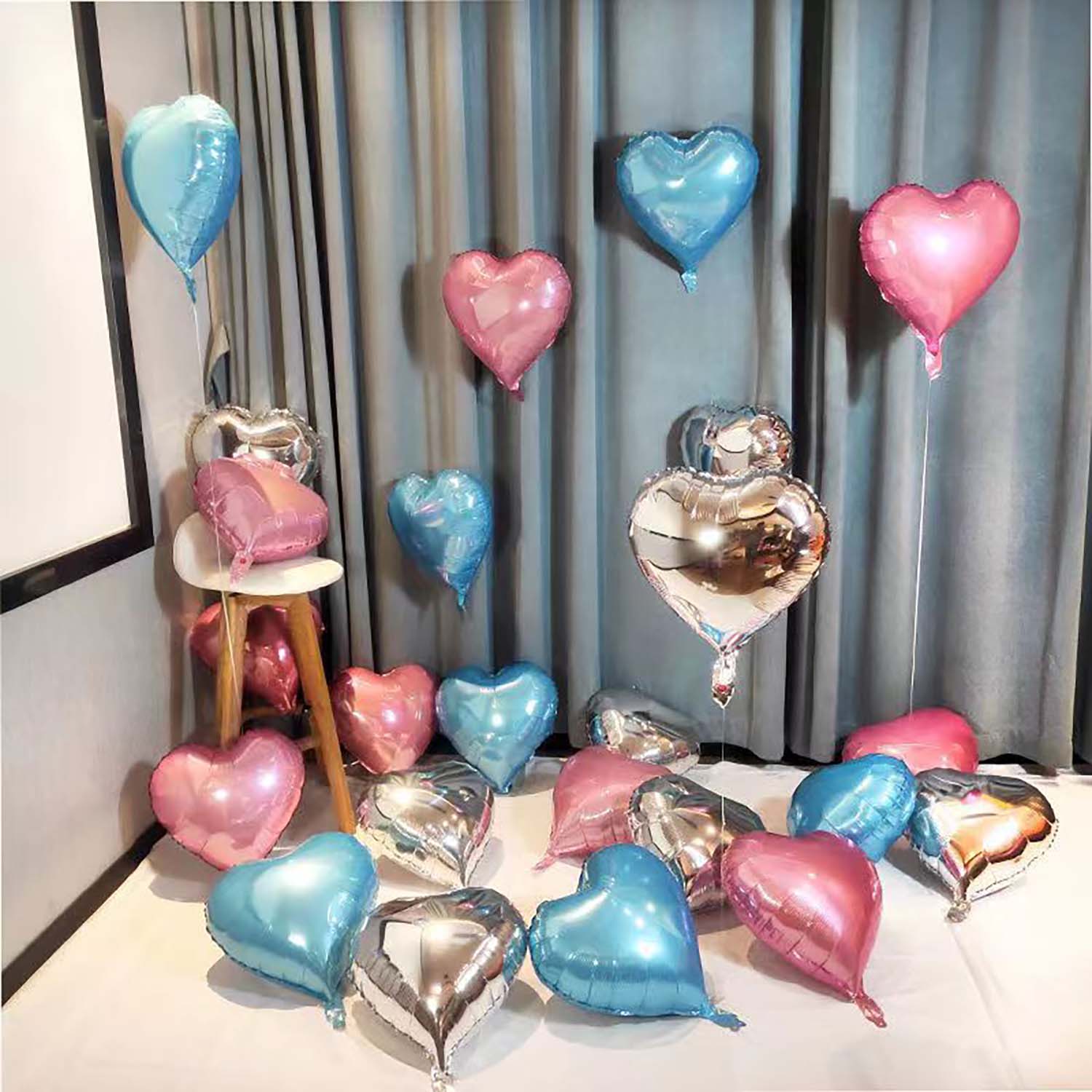 Heart-Shaped Foil Balloon 7