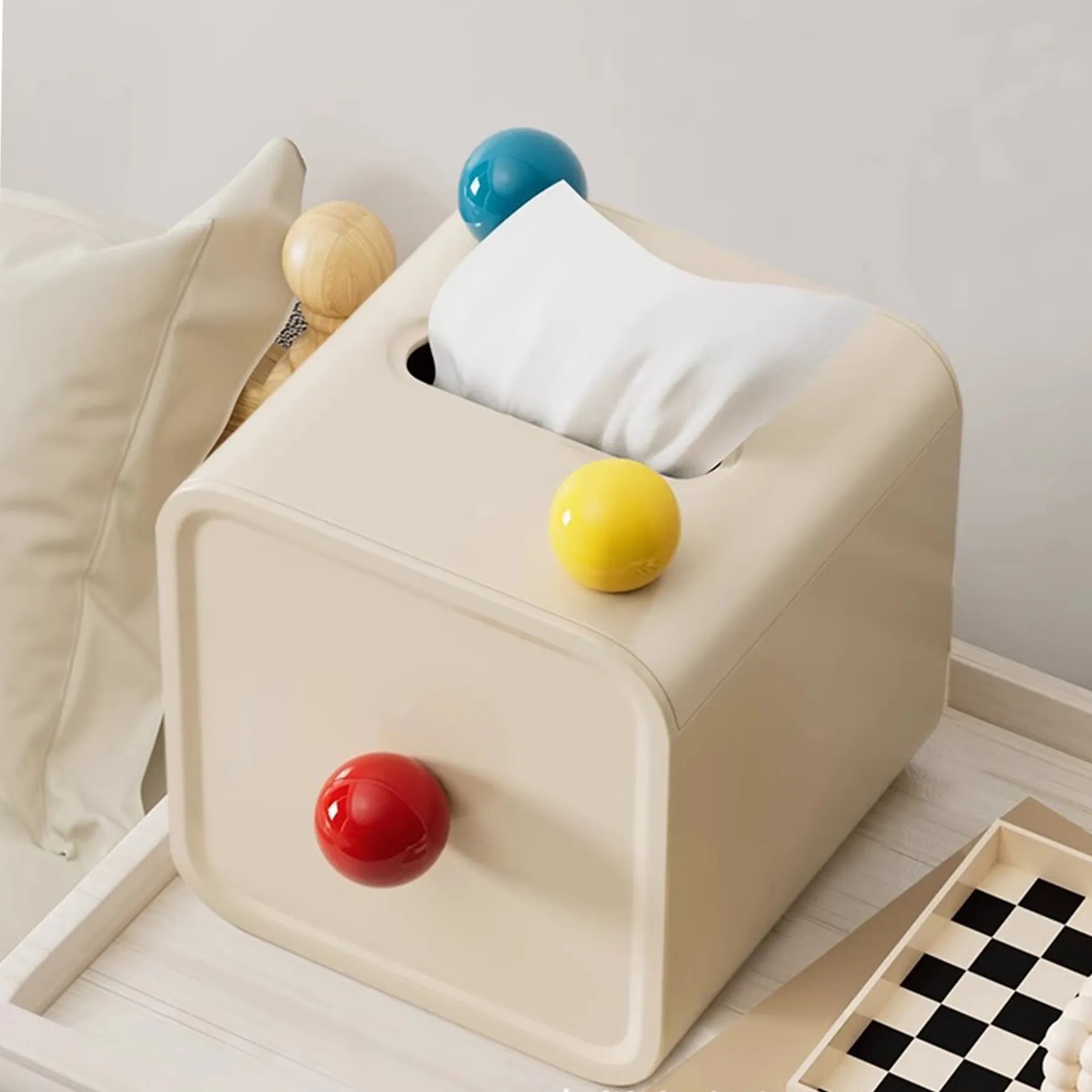 Plastic Creamy Cute Colored Ball Roll Carton 3