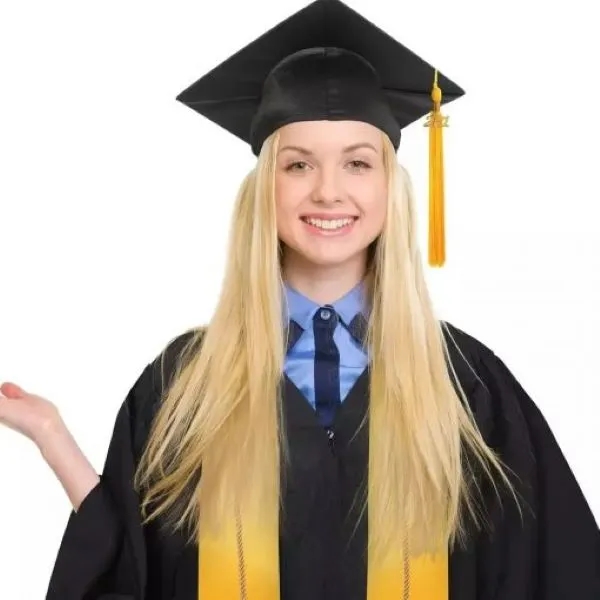 Personalized Graduation Gowns for a Unique Touch 5