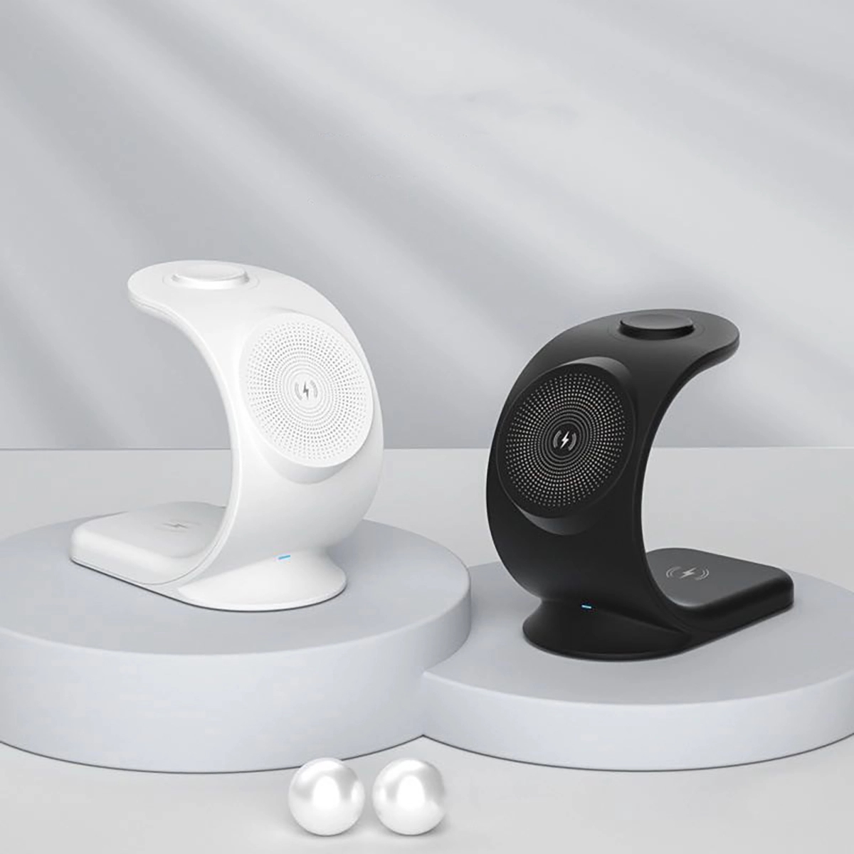 3 in 1 Magnetic Qi Fast Wireless Charger Station 2