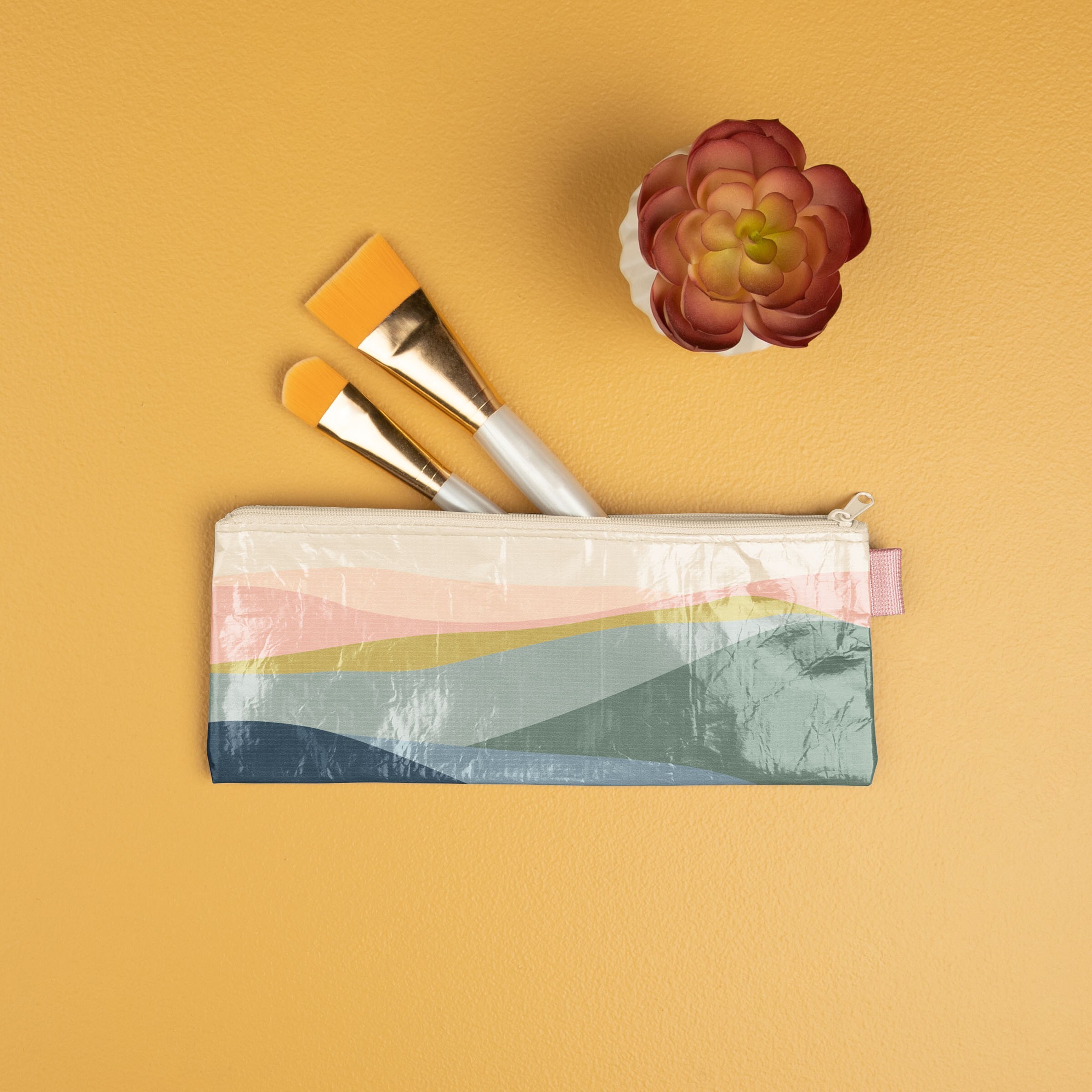 PIXIE POUCH - LAMINATED NON-WOVEN RPET