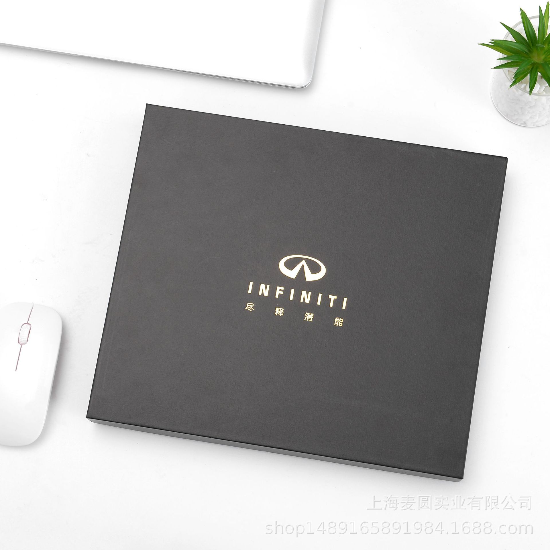 Four-piece Leather Business Notebook Gift Set 3
