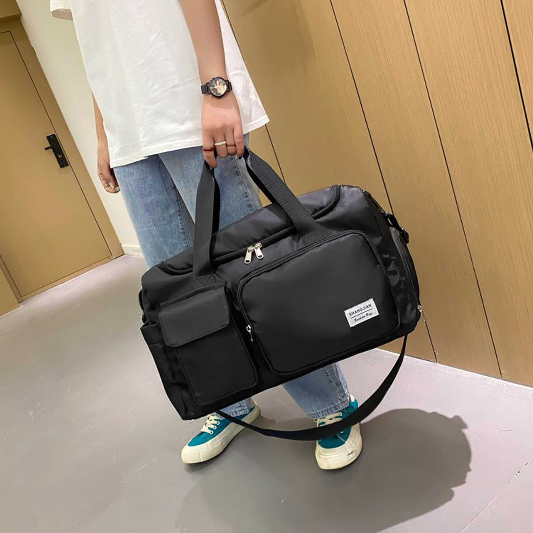 Lightweight Gym Duffel Bag 3