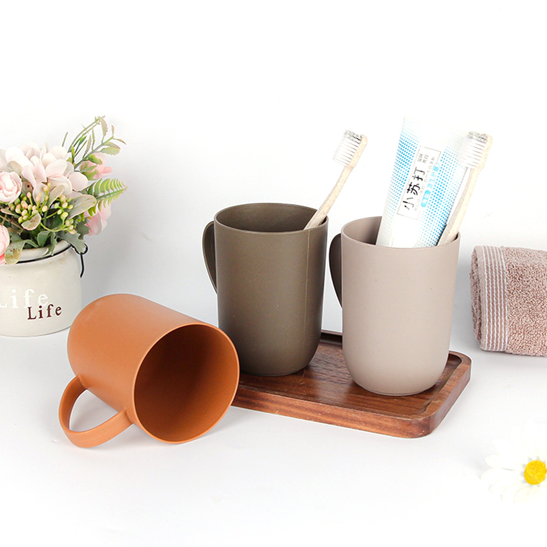 Simple Household Brushing Cup 2
