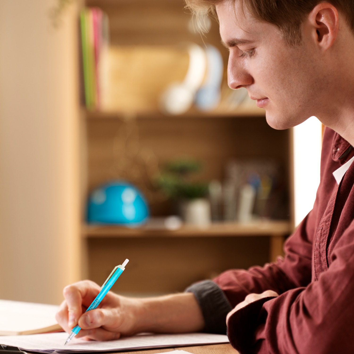 Amber Frosted Translucent Stick Click Pen 4