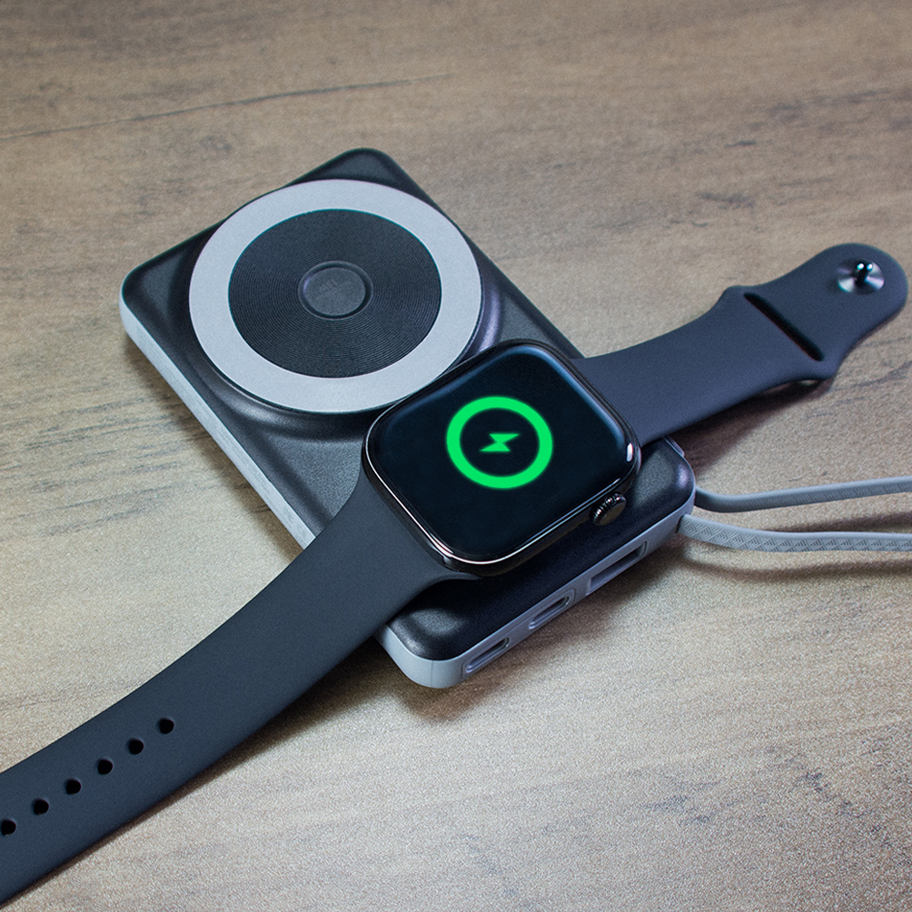 MagCube Pro II - 10,000 mAh Charger Featuring Apple Watch Charging 6