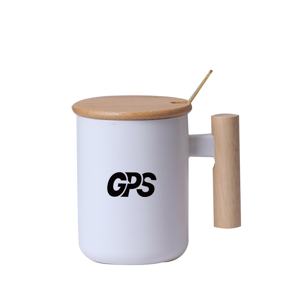 Ceramic mug with wooden handle 2