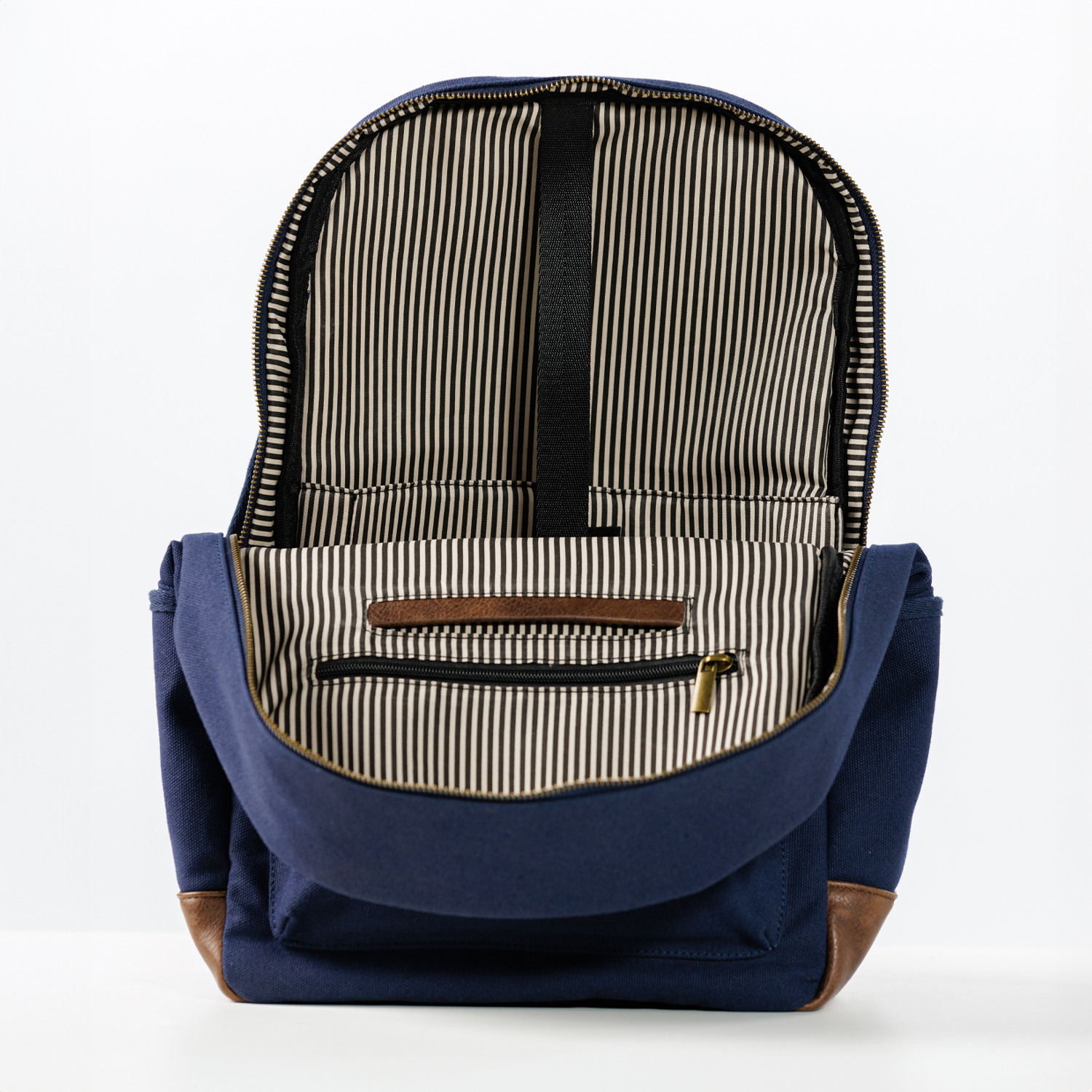 Recycled cotton canvas Backpack 4