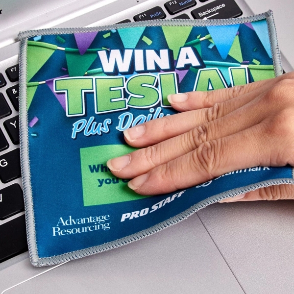 Dual Microfiber Cloth In Case 6