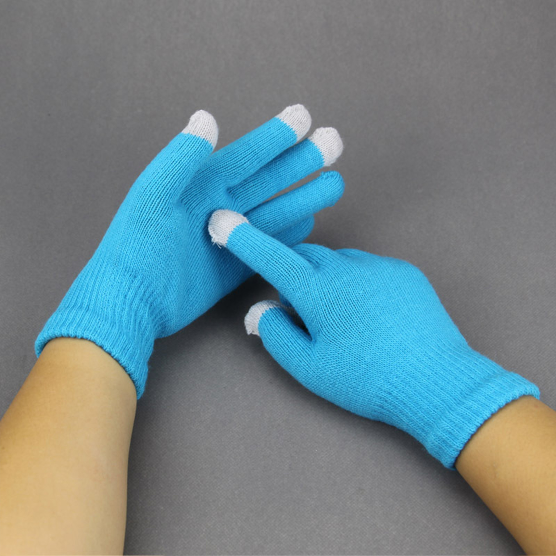 Thermal Touchscreen Gloves 5