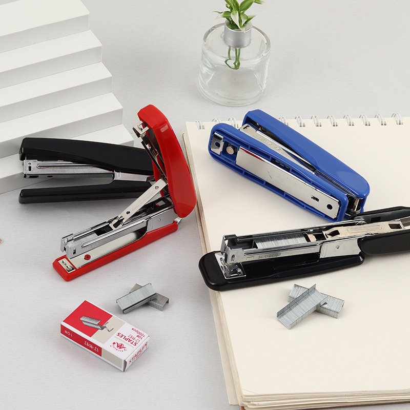 3.9inch Light Duty Desktop Stapler 3