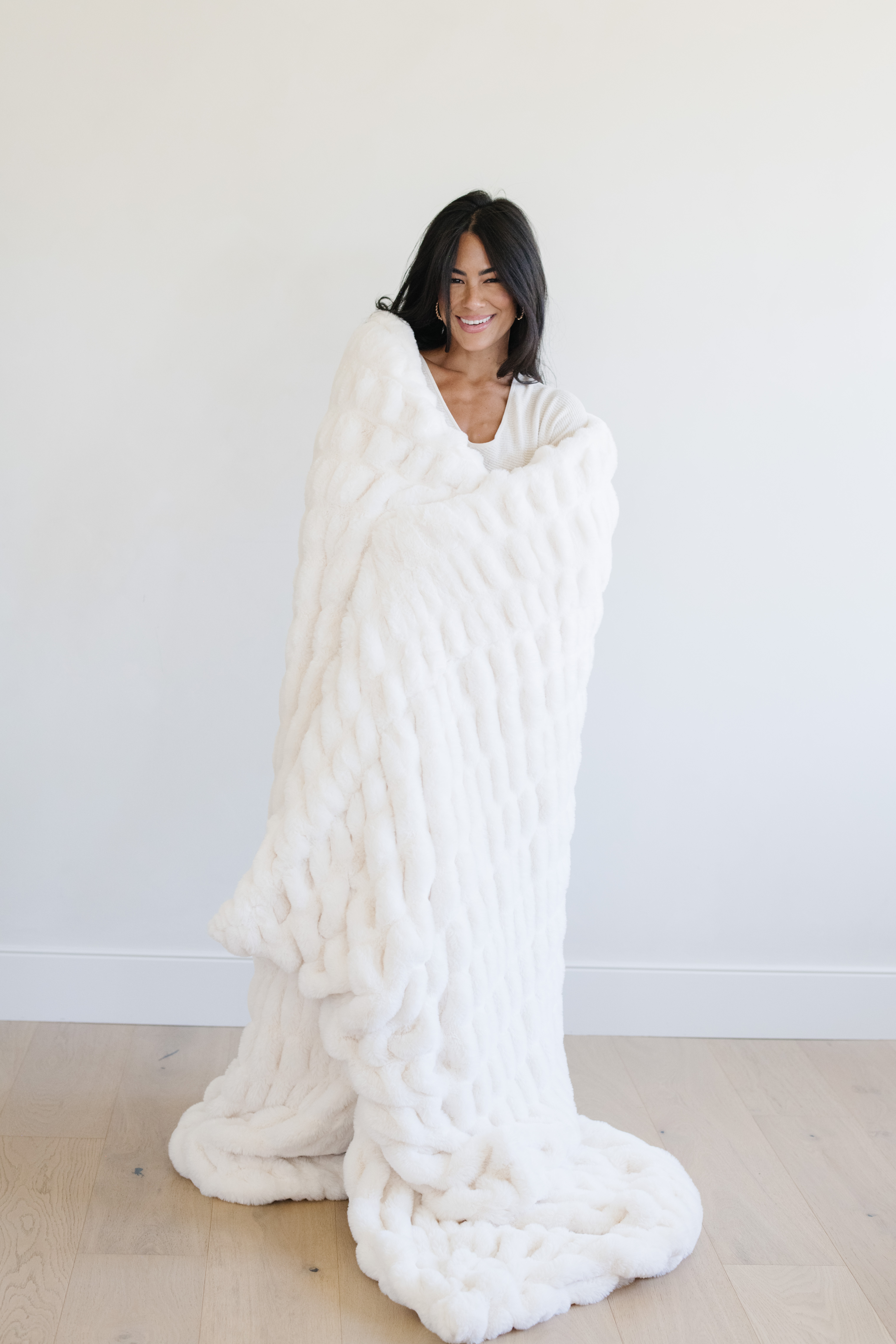 Double Ruched Snow-Throw Luxury Blanket (50x60) 1