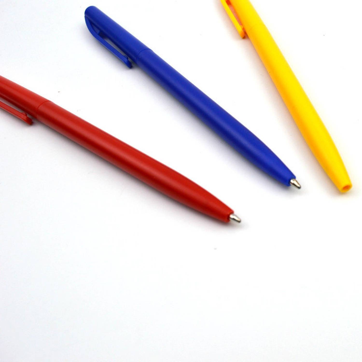 Plastic Retractable Candy Color Ballpoint Pen 5