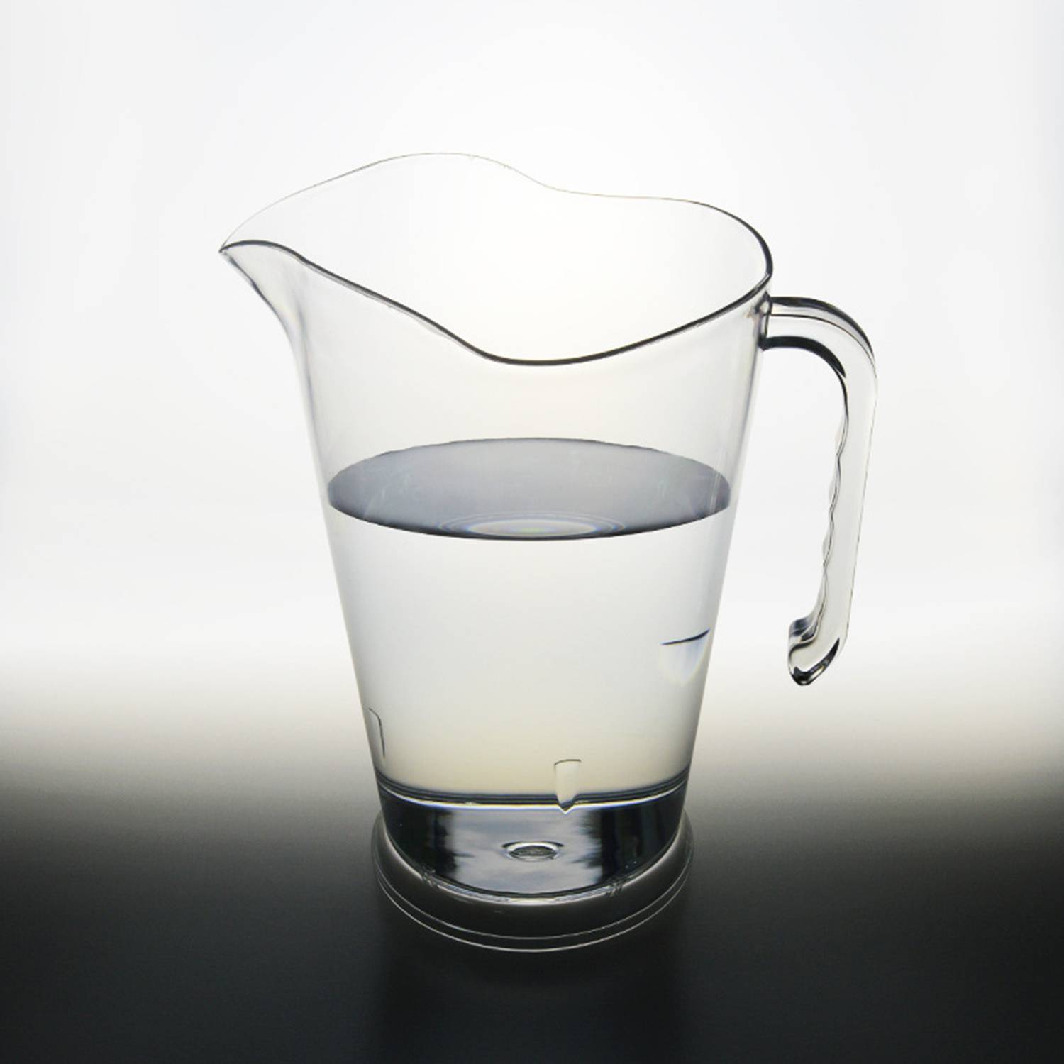 Reusable Clear spacious 44Oz Beer Pitchers 3