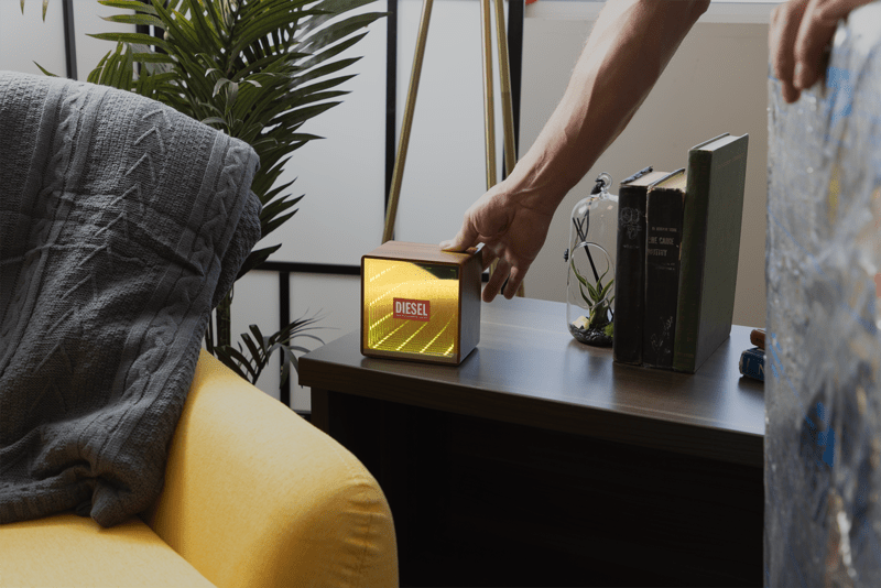 Orbit Wood Grain Mirror Light-Up Speaker 8