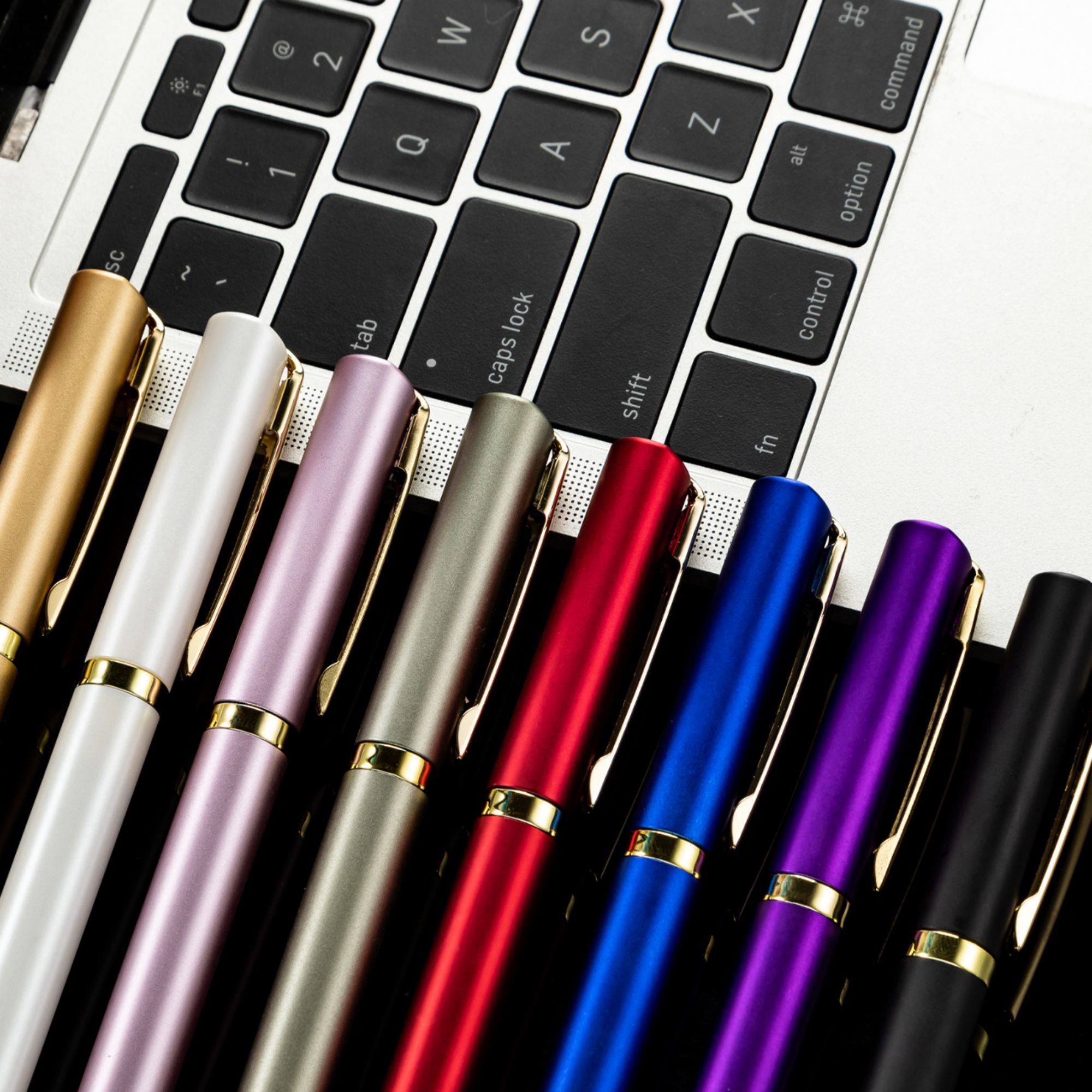 Durable Black Gel Pen 3