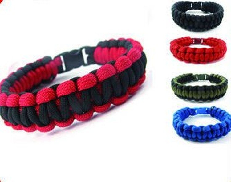 Paracord Survival Bracelet 1