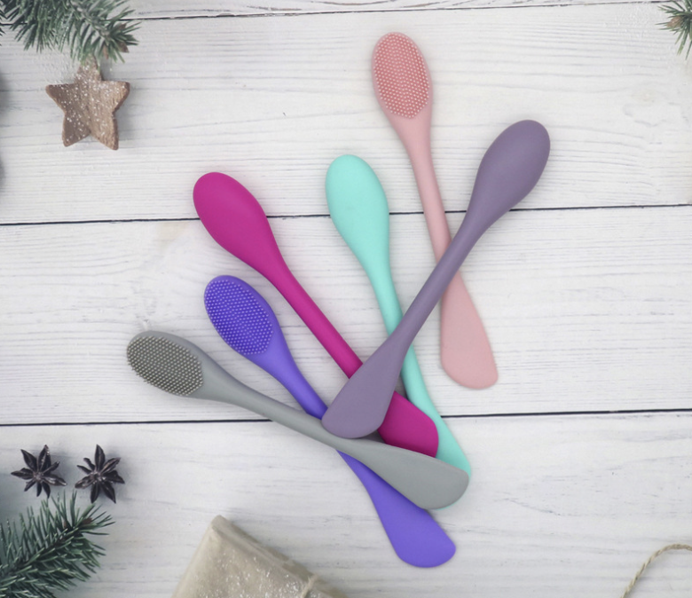 Silicone Face Mask Applicator 4