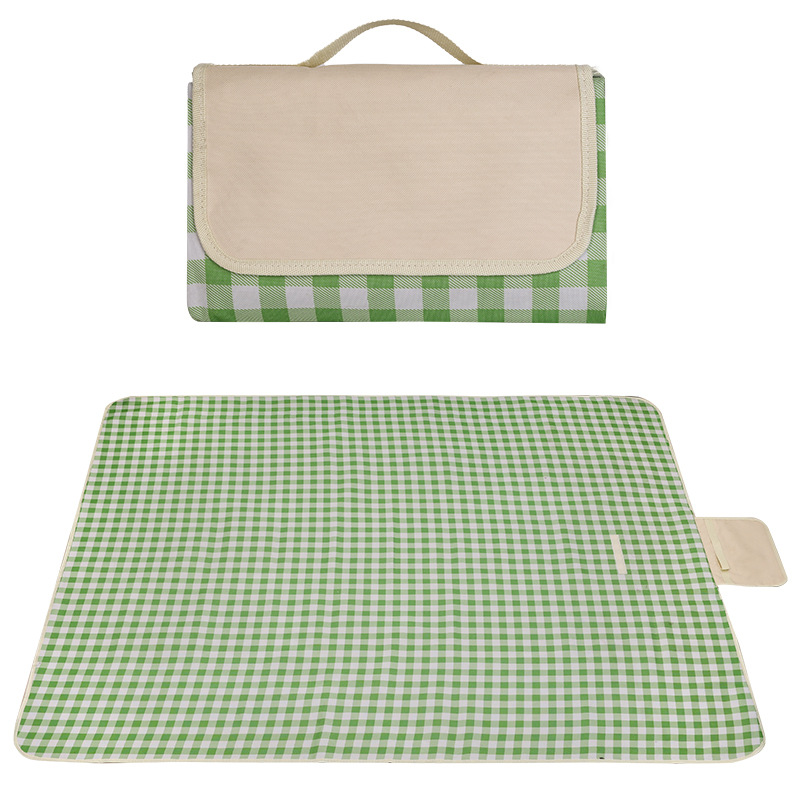 The Roll-up Picnic Blanket 10