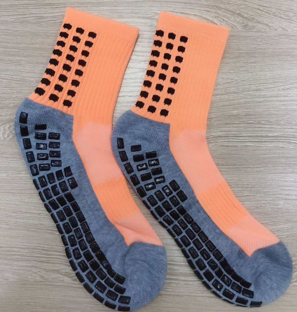 One Size Fits Most Athletic Cotton Crew Sock 2
