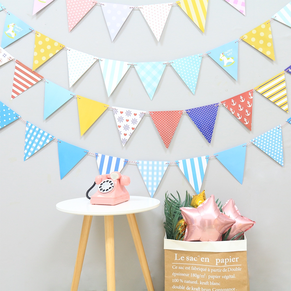 Felt Triangle Flag 1