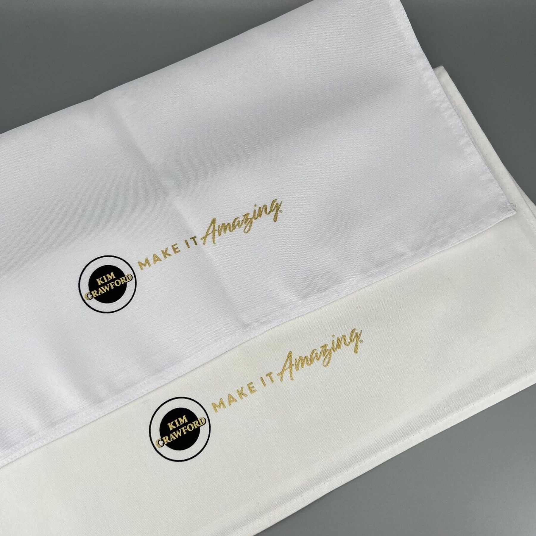 Polyester Dinner Napkins With Hemmed Edges 18