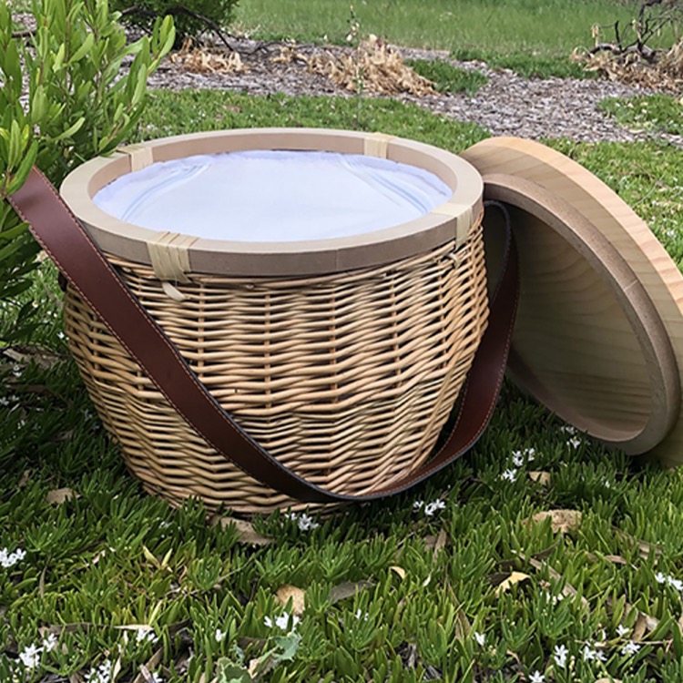 Scotch Wicker Picnic Cooler Basketround) 9