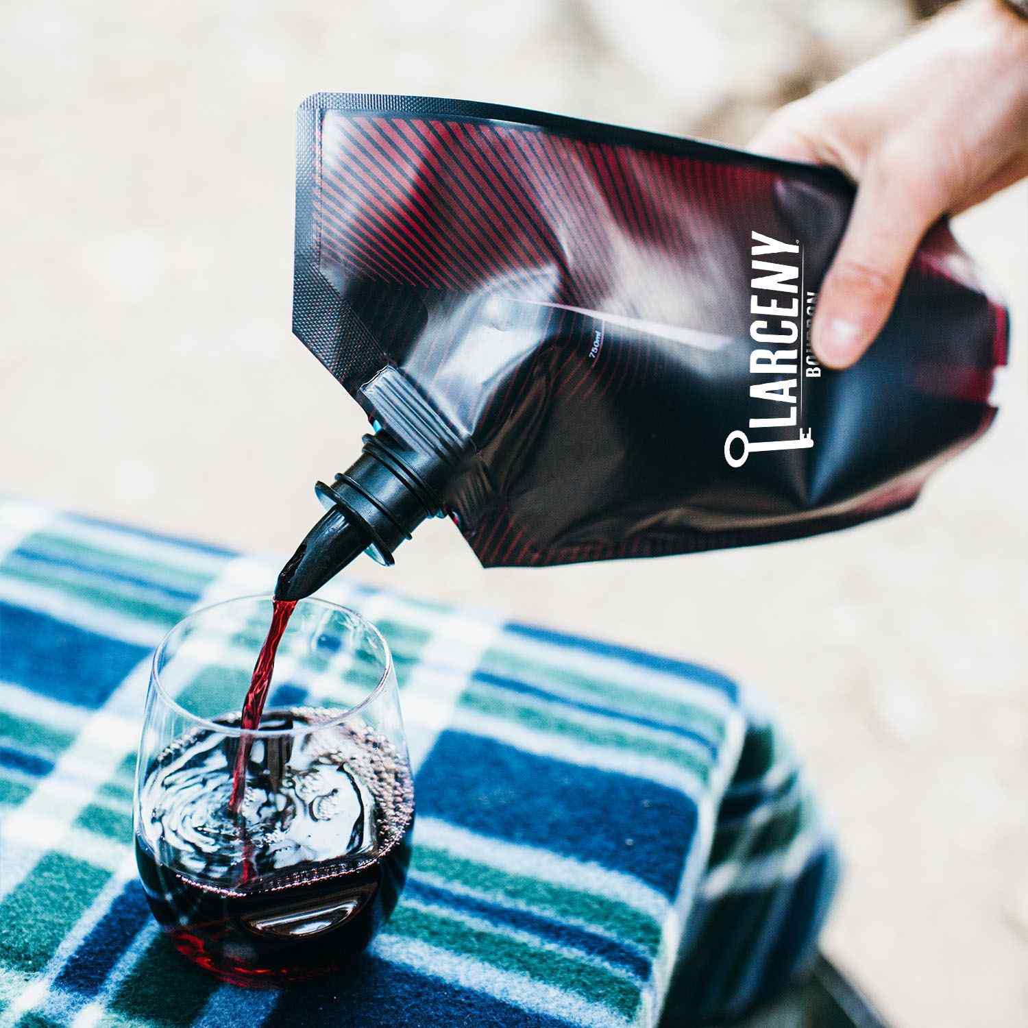 750mL Vintage Wine Carrier