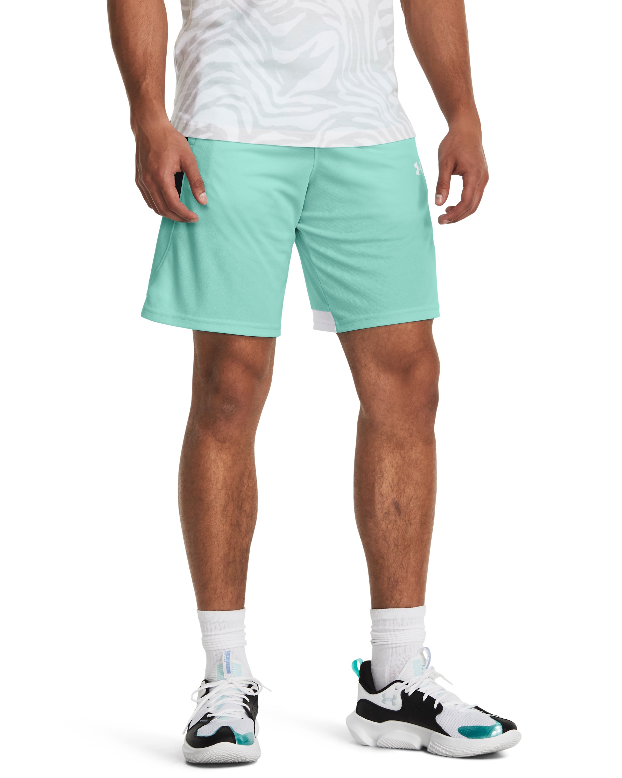 UA Baseline Men's 10 Shorts 3