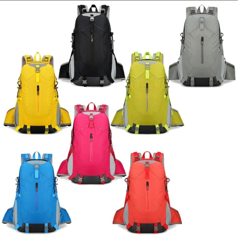 Outdoor Large Hiking Wear-Resistant Camping Backpack 3