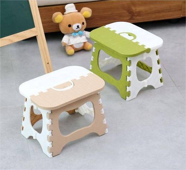 Plastic Folding Mini Stool 6