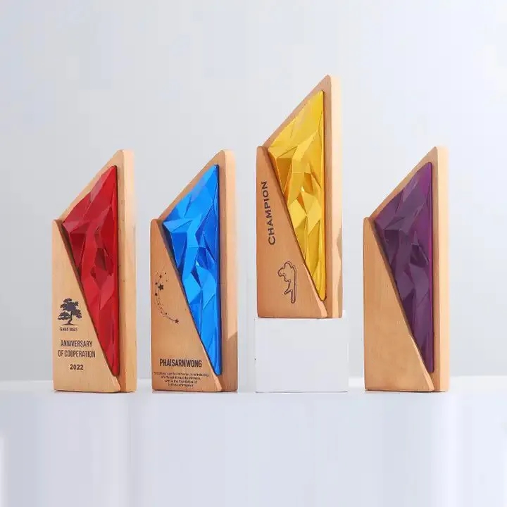 Exclusive Crystal Wooden Award 1