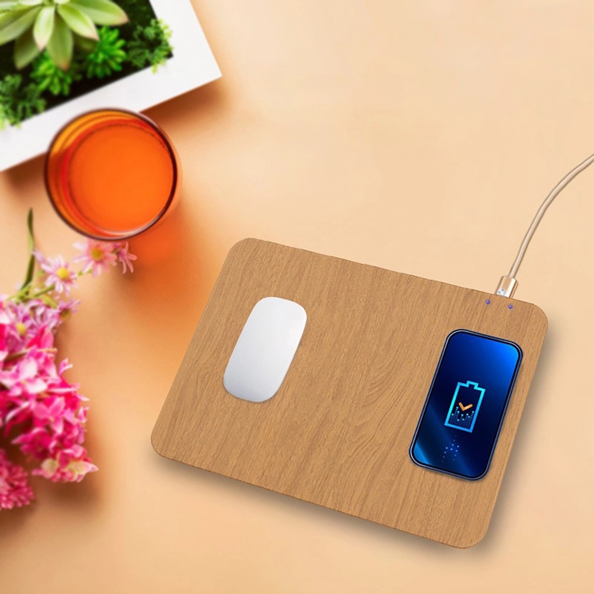 Woodgrain Wireless Charging Mouse Pad 2