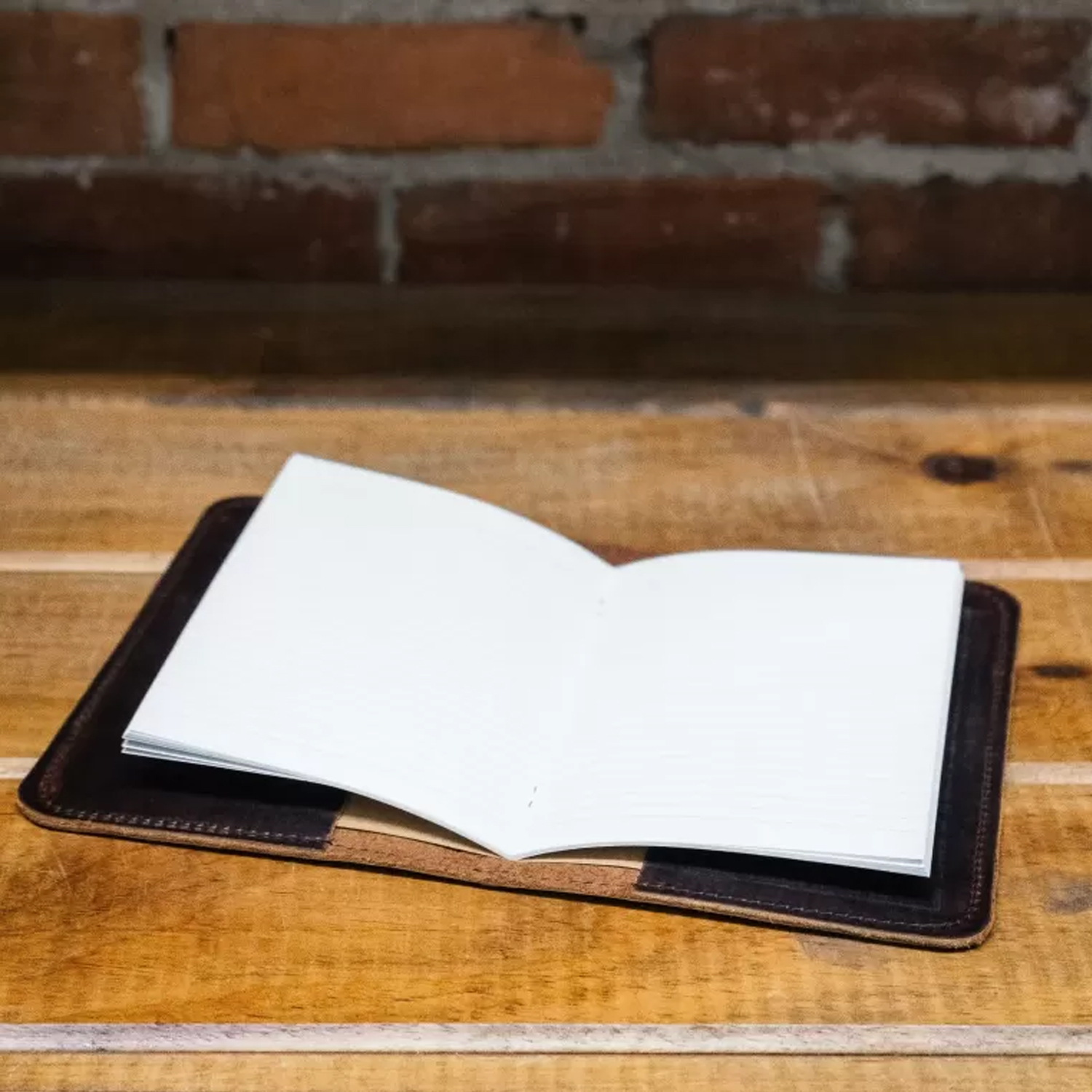 Duluth Pack™ Heritage Leather Field Journal 4