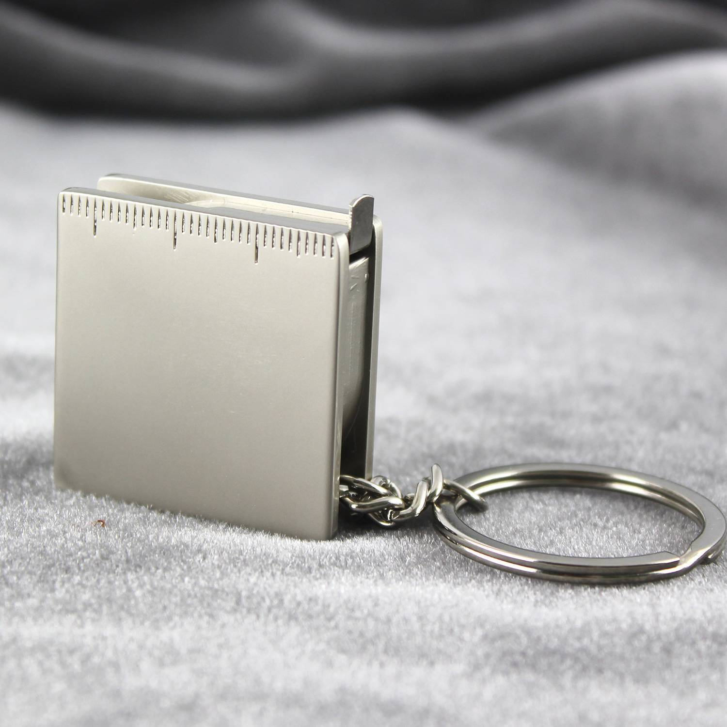 Fashionable And Practical Small Tool Tape Measure Keychain 1