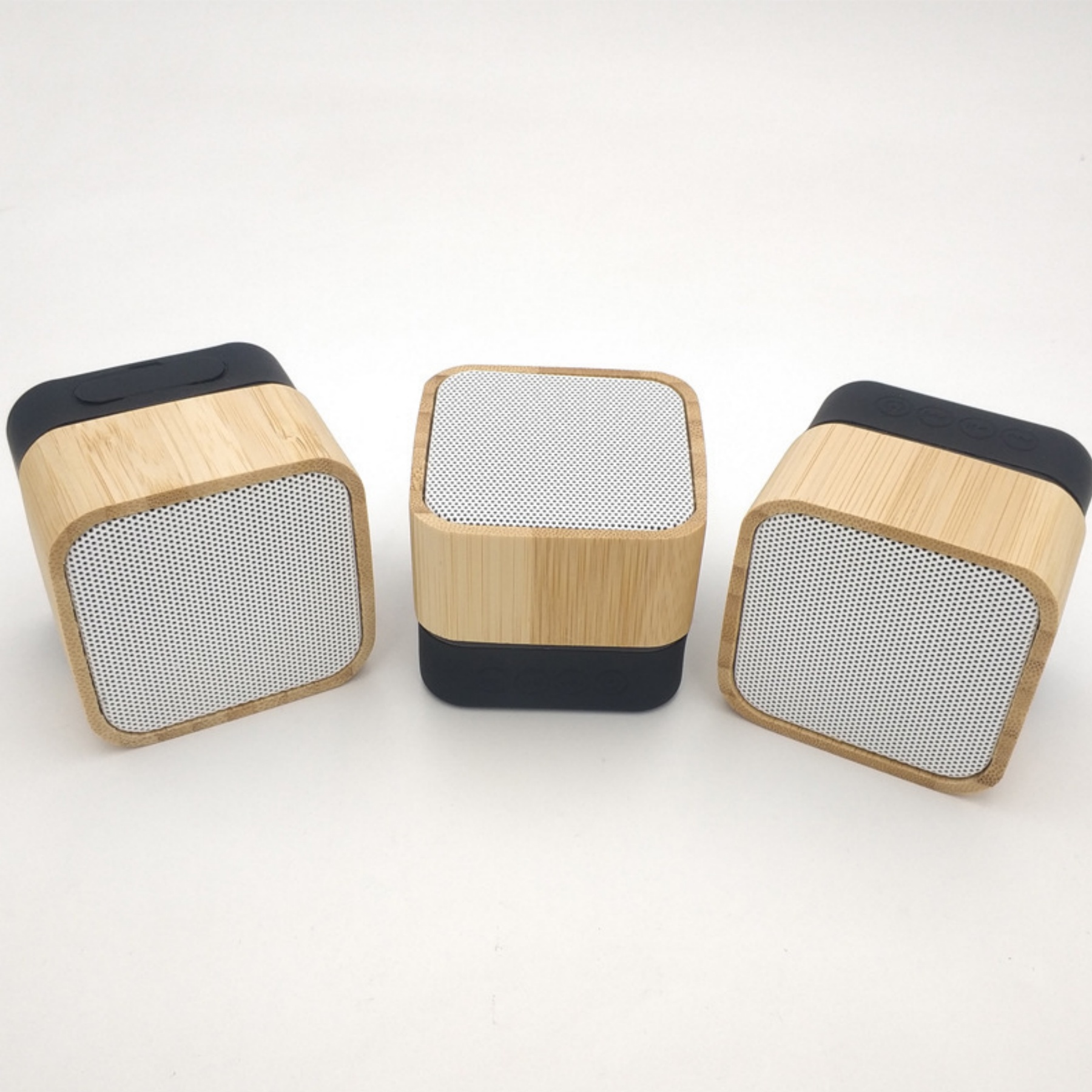 Bamboo Bluetooth Speaker 2