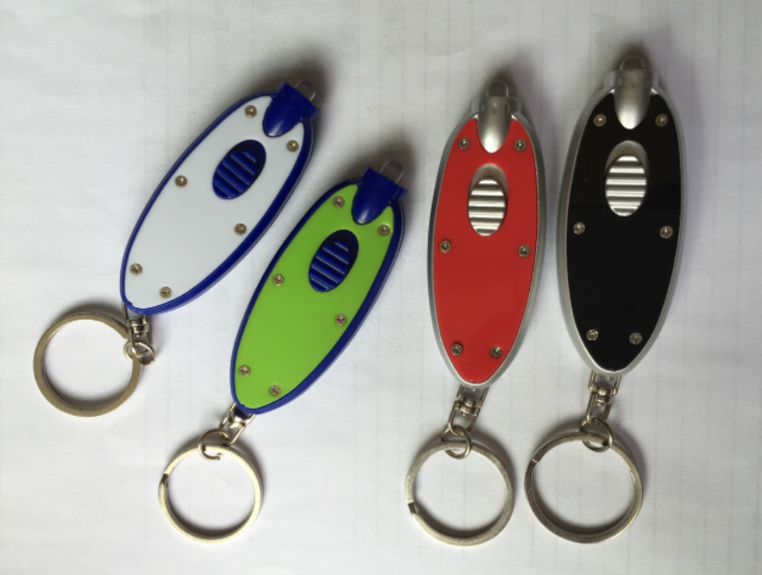 LED Fish Shaped Flashlight w/ Key Chain 3