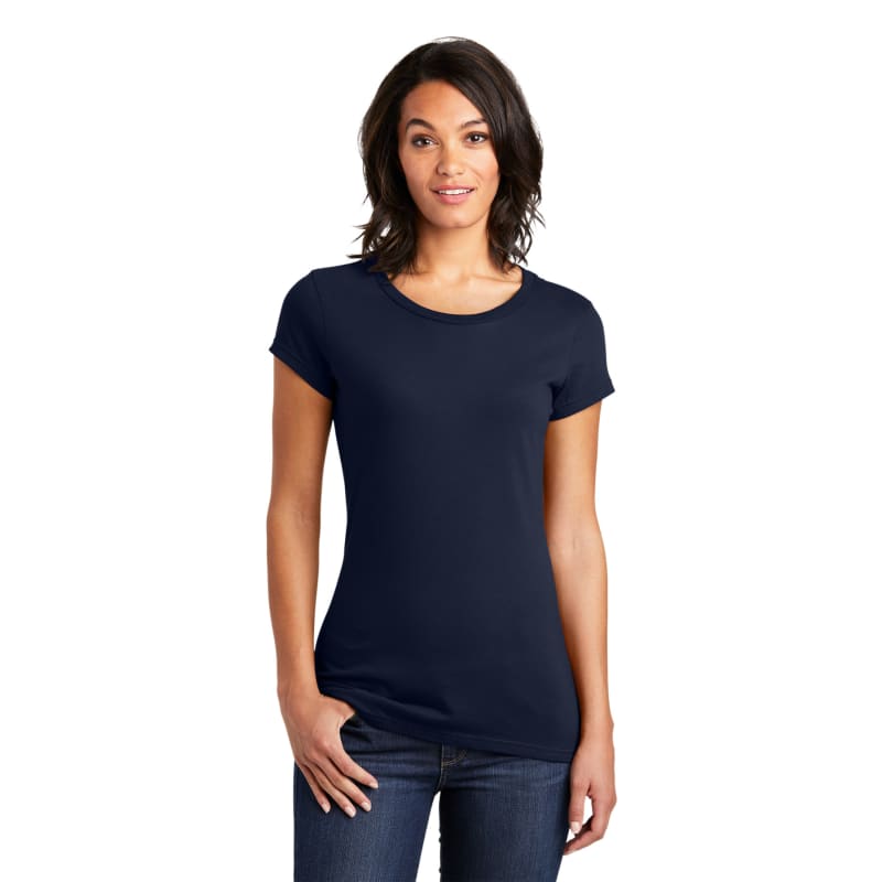 District Women's Fitted Very Important Tee . 130
