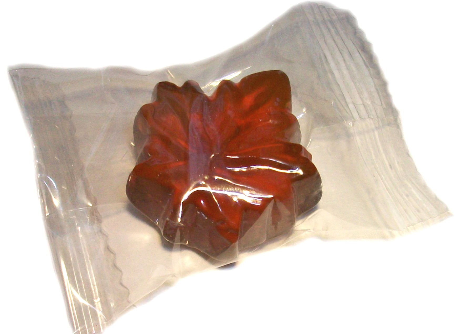 10 Maple Shape Candies In Cotton Bag 2