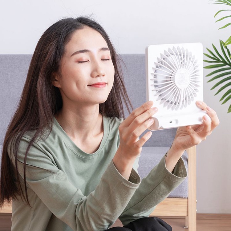 Rechargeable Mini Fan 3