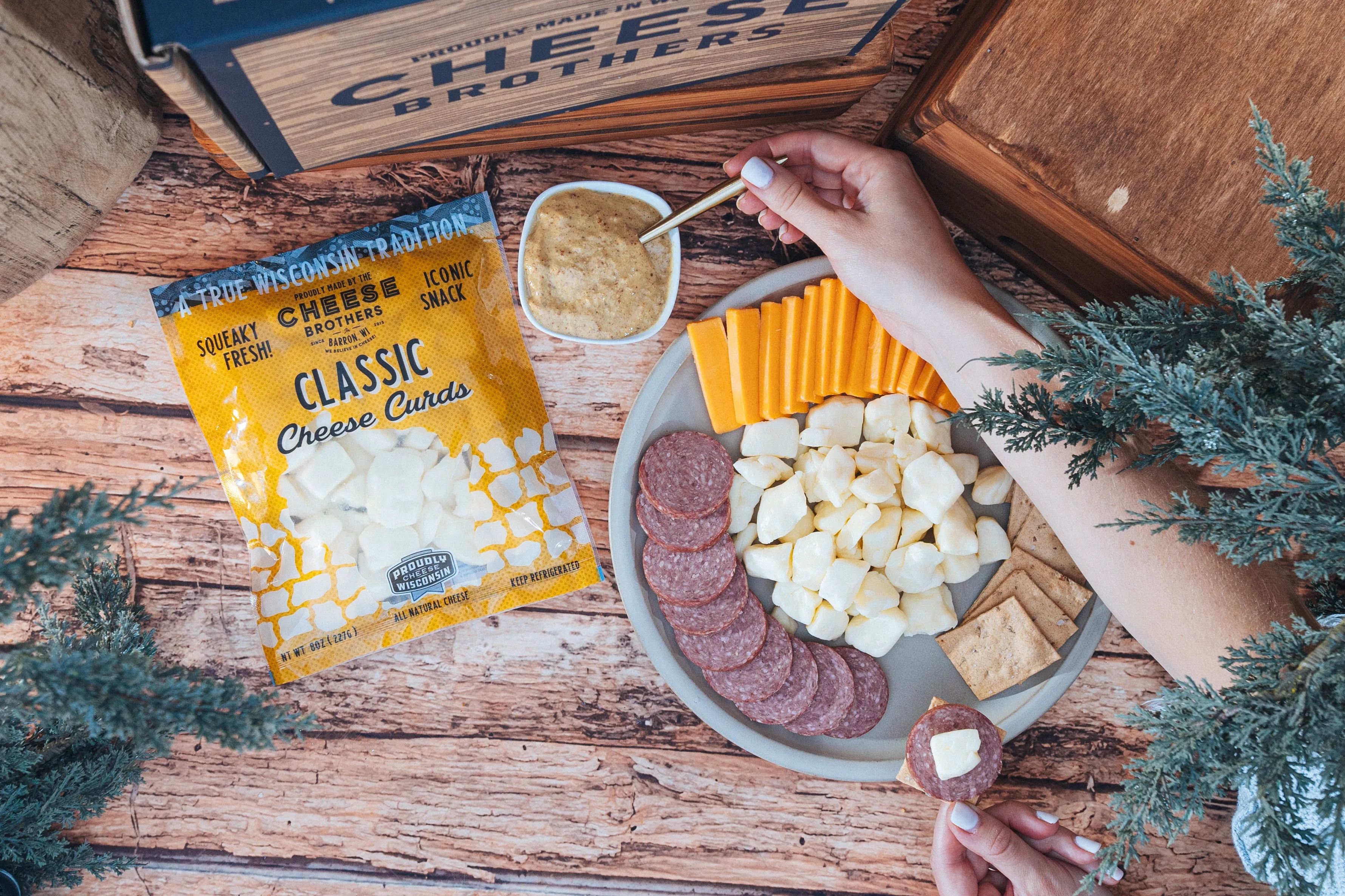 Cheese Bros. Wisconsin Cheese Curd Variety Pack Gift Box (9-Pack) 5