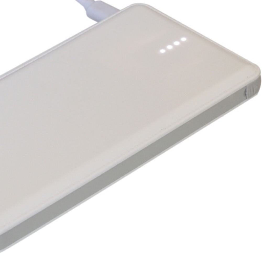 Boss 10k Mah power Bank with iPhone Adapter 5