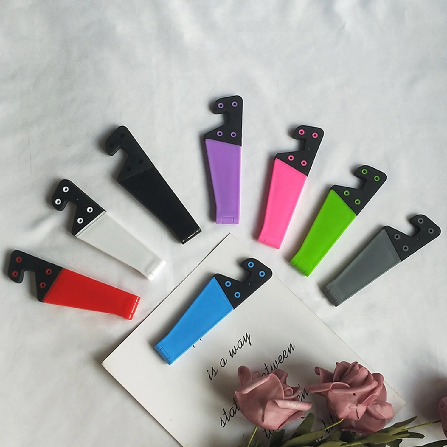 V-Shaped Desktop Phone Holder 5