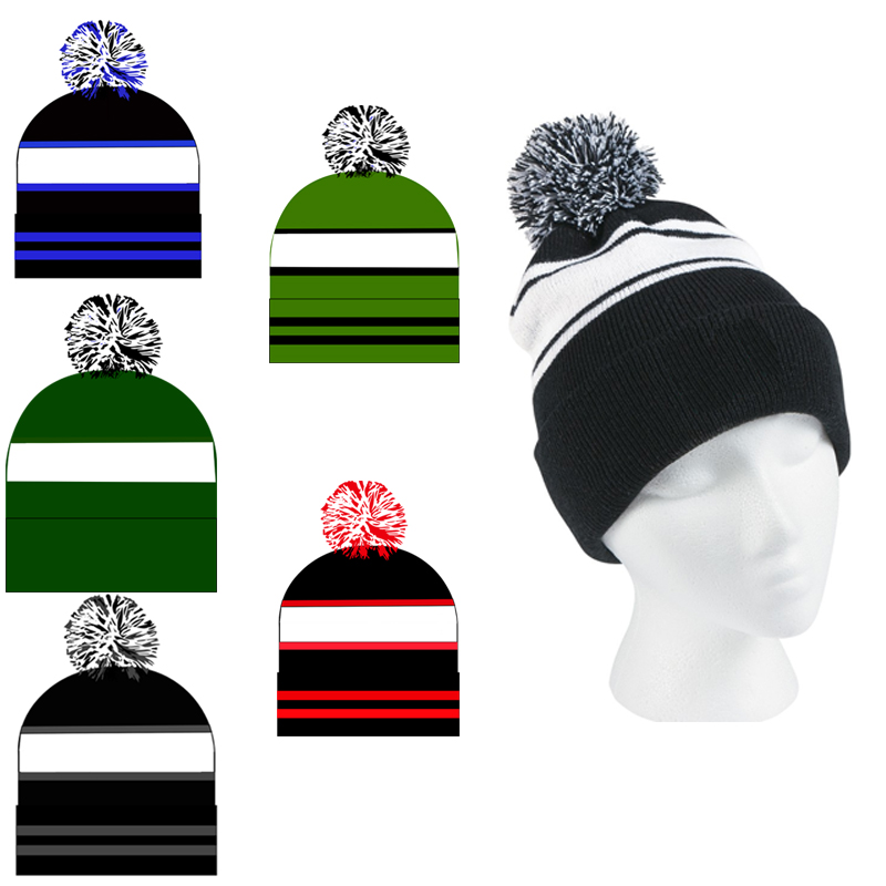 Knitted Hat With Pompom 2
