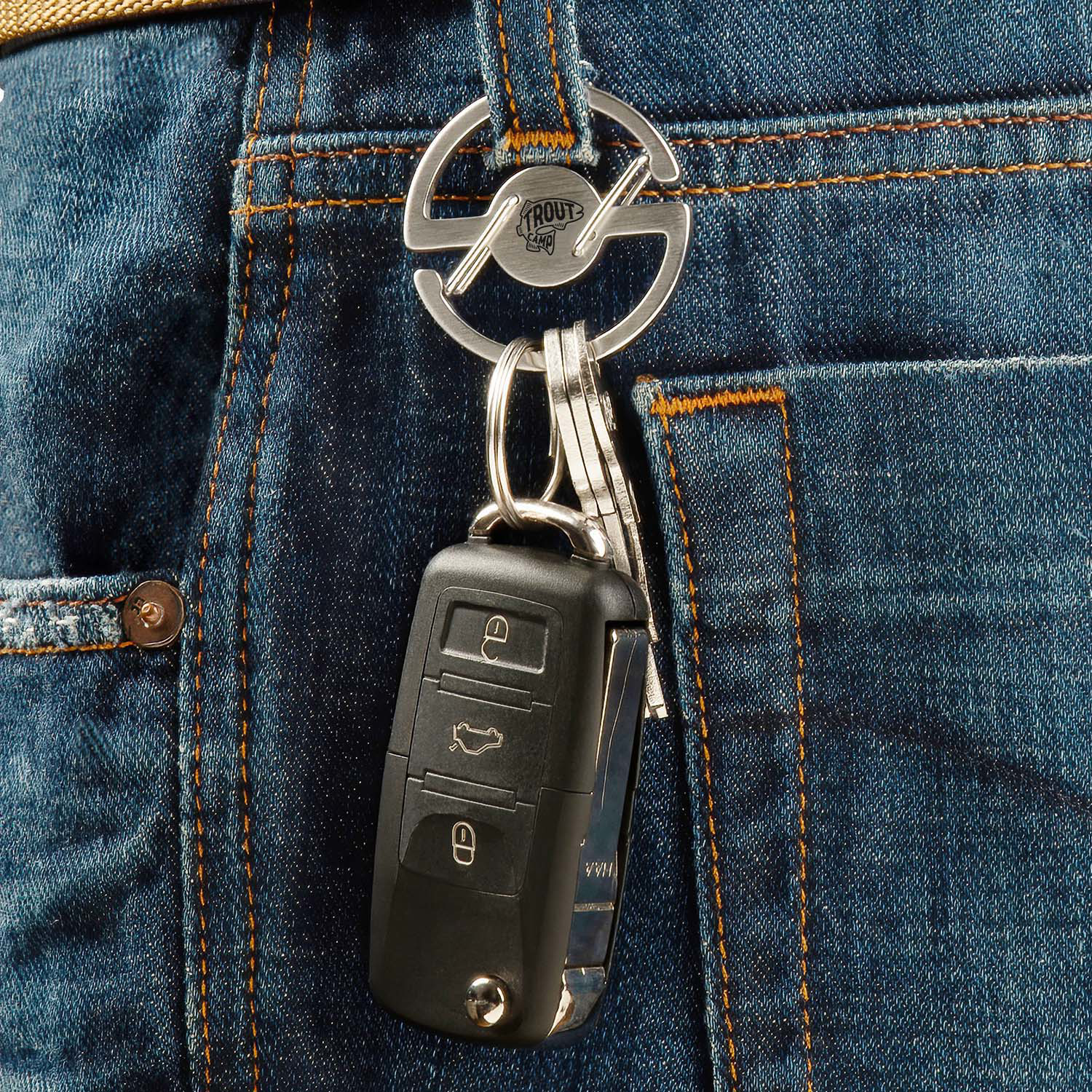 Nite Ize® Medallion™ Key Carabiner 1