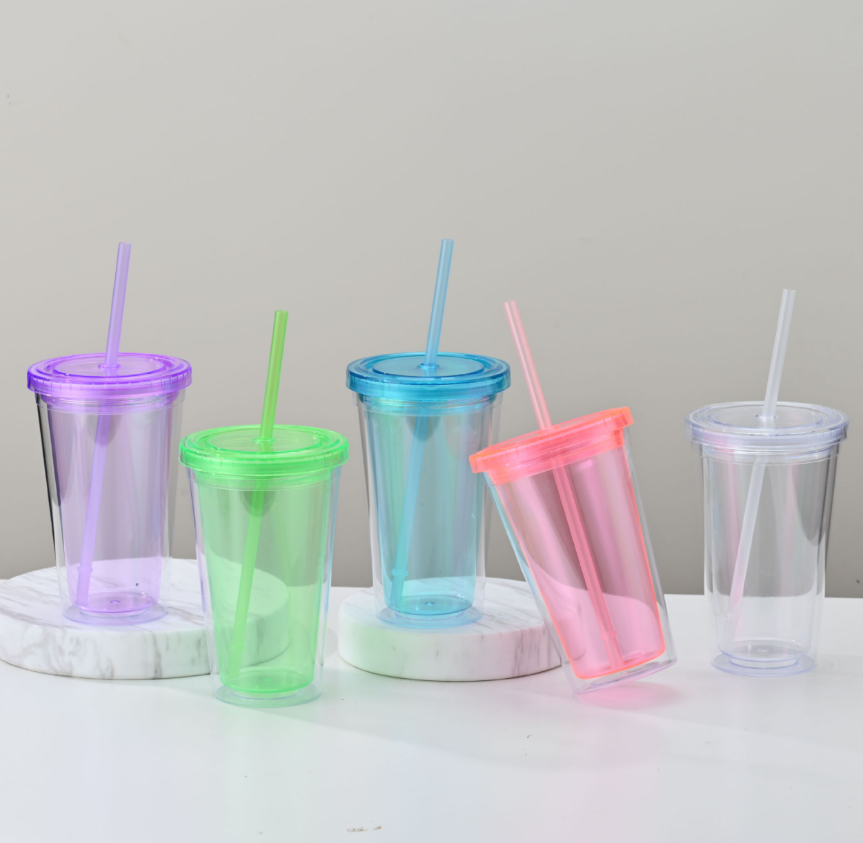 Acrylic Tumbler With Straw 2