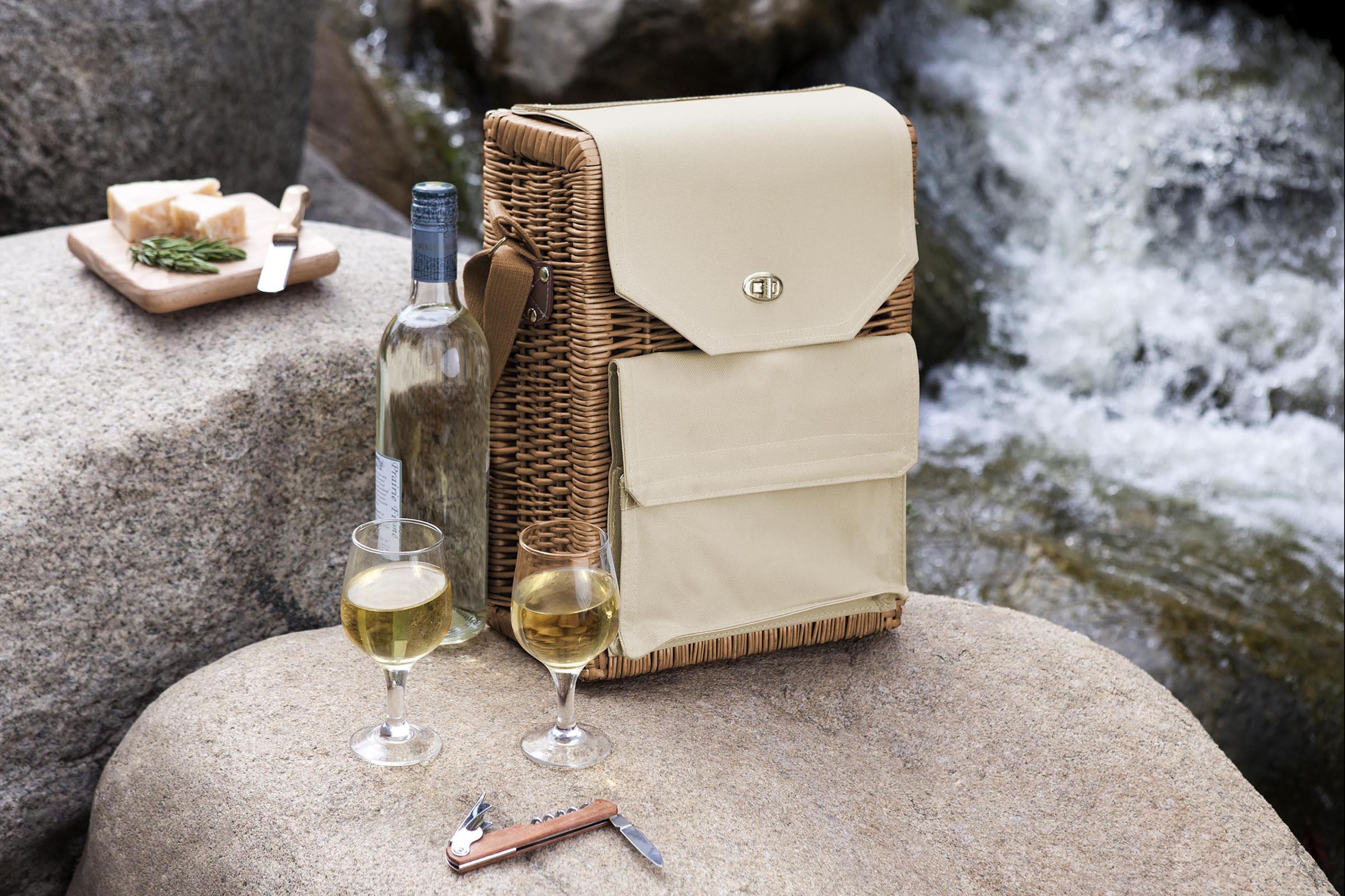 Corsica Wine & Cheese Picnic Basket 5